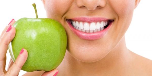 Teeth Cleaning & Polishing in Lucknow
Dr Akhil Agarwal MDS (KGMU) Dentist Orthodontist Dental Clinic