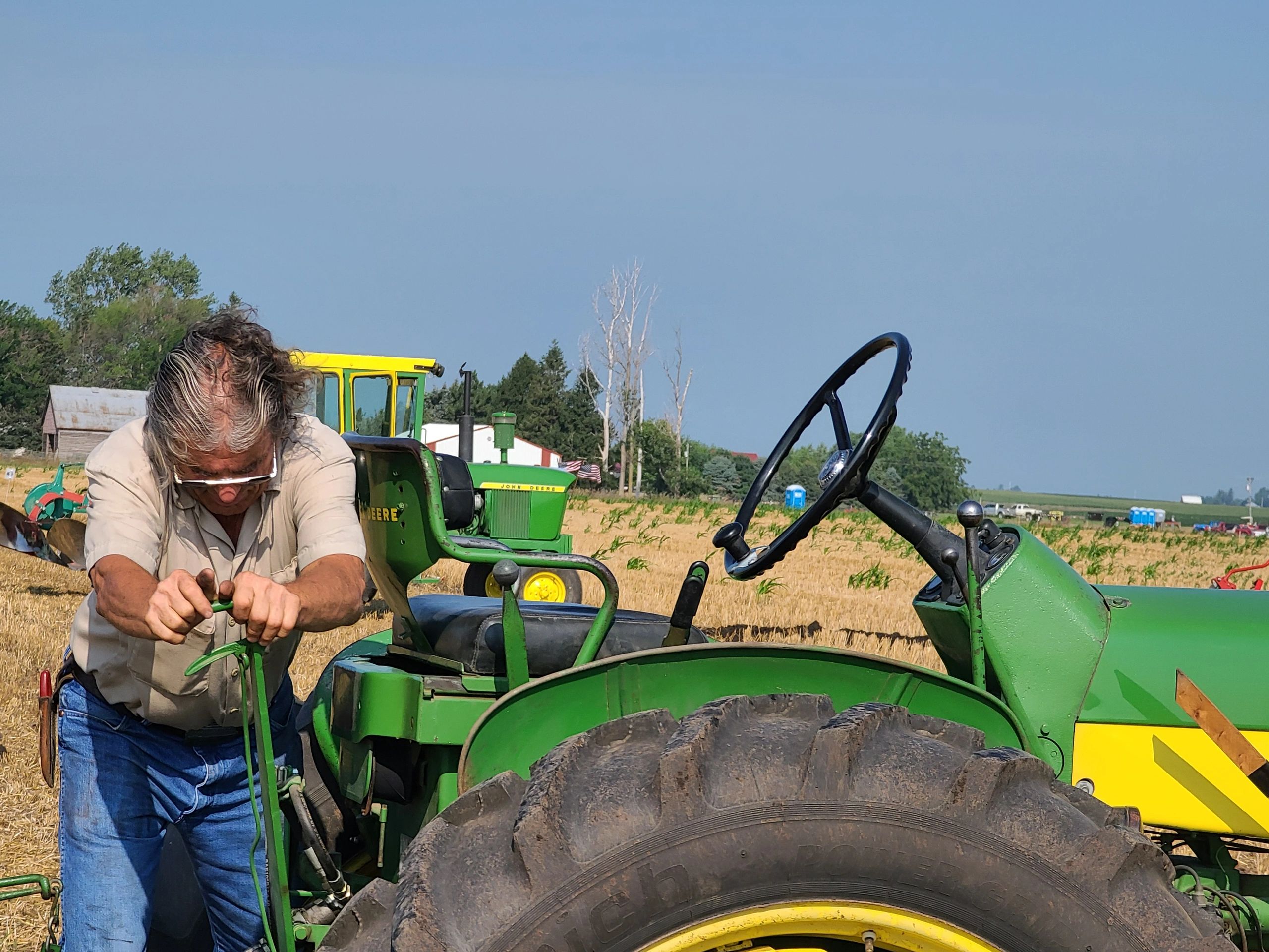 Plowing competition photo 3