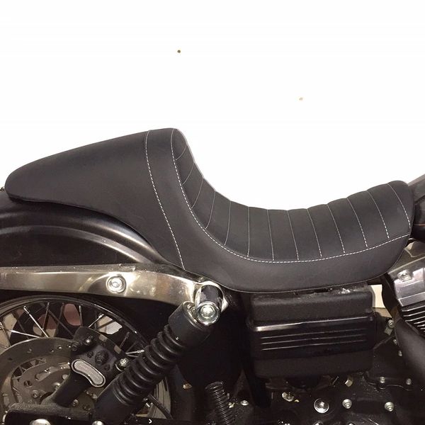 06-17 HD DYNA | Sinister Seats