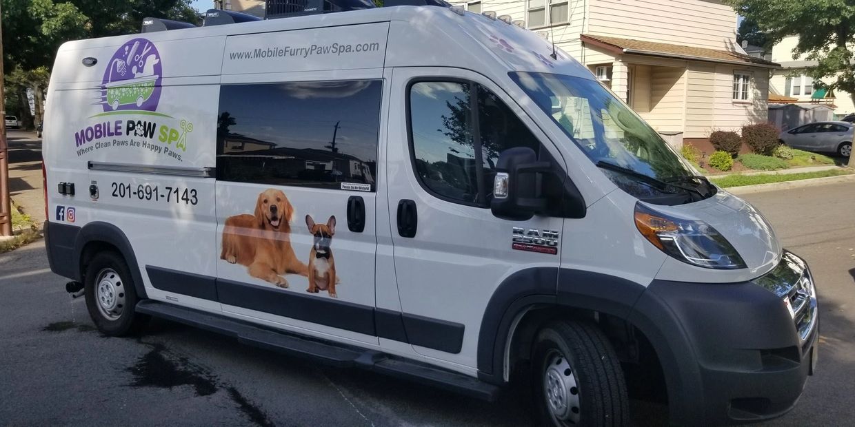 Mobile Dog Grooming - Mobile Furry Paw Spa