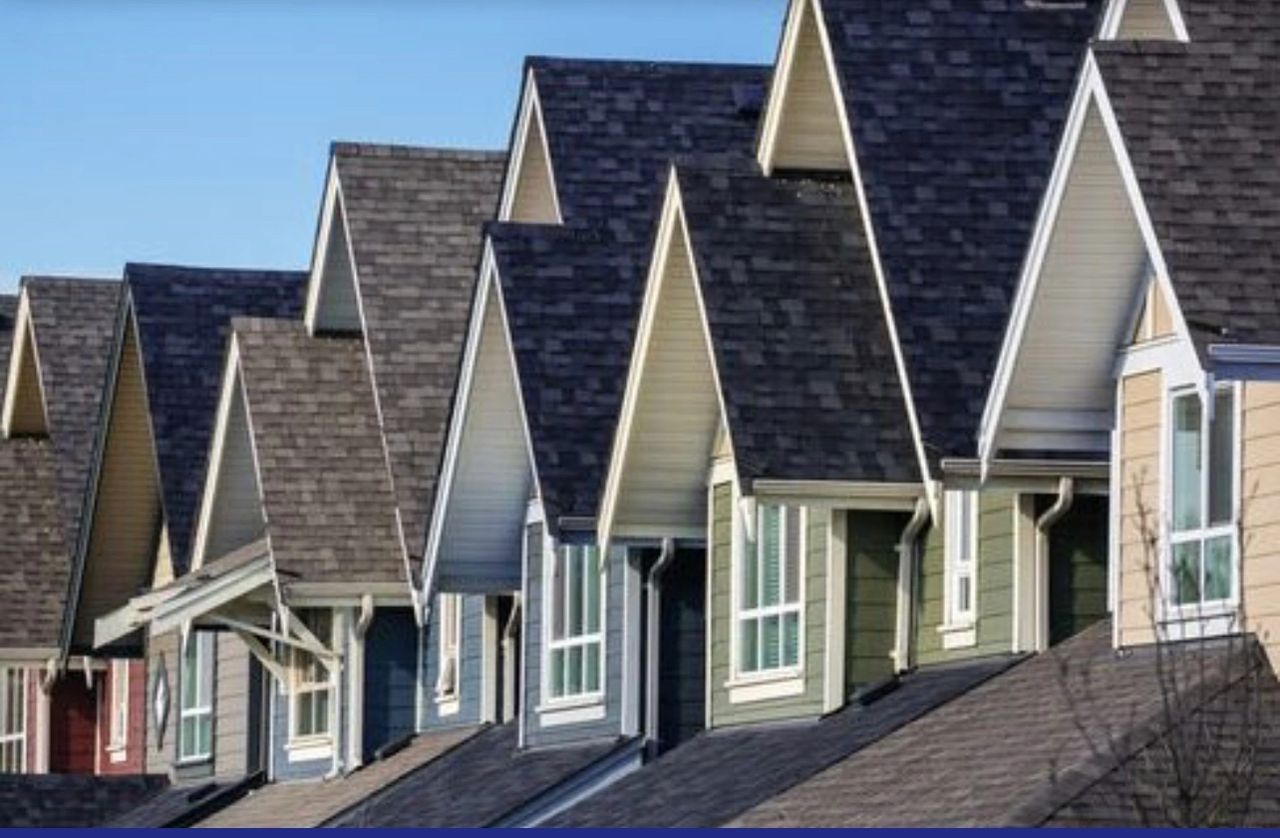 Neighborhood with shingles on roof