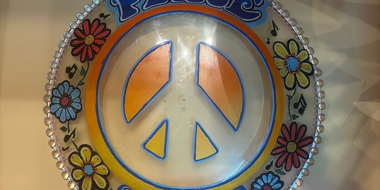 Eric does all of Curious Cats logo’s,  art work and material layouts temples.  If you have the oppor