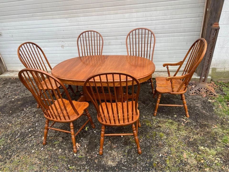 Vintage Oak Dining Table and 6 Chairs. SKU 5970