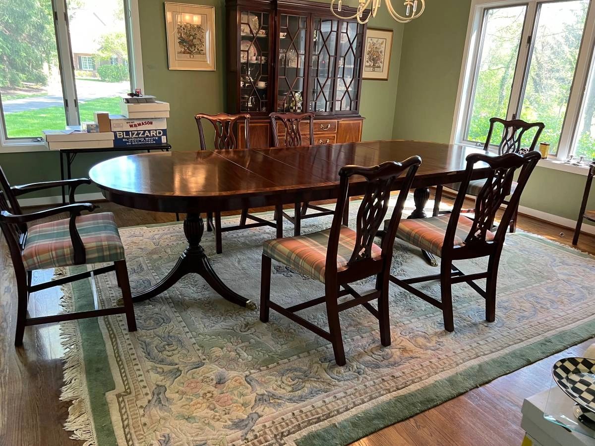 Henkel Harris Flame Mahogany Dining Table with 4 Leaves and 6 Chairs