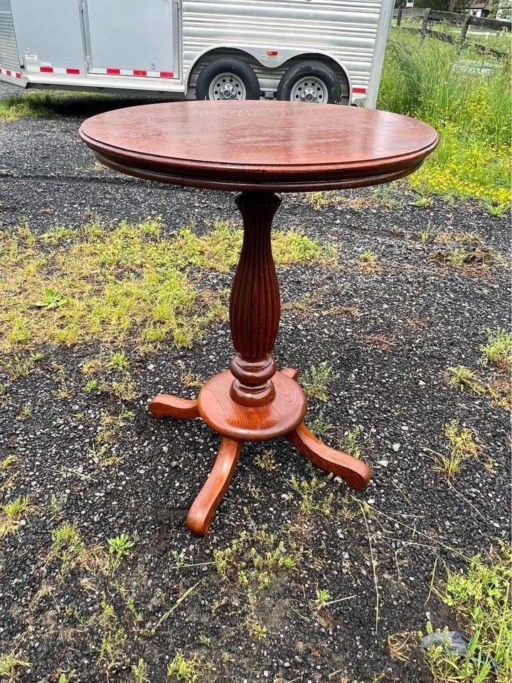 Antique Tiger Oak Pedestal Table. SKU 7378