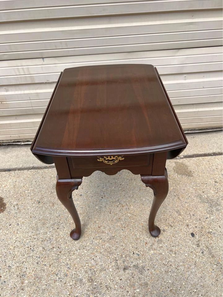 Ethan Allen Mahogany Drop Leaf Table. SKU 7620
