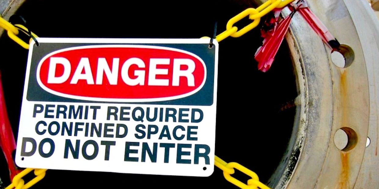confined space danger sign