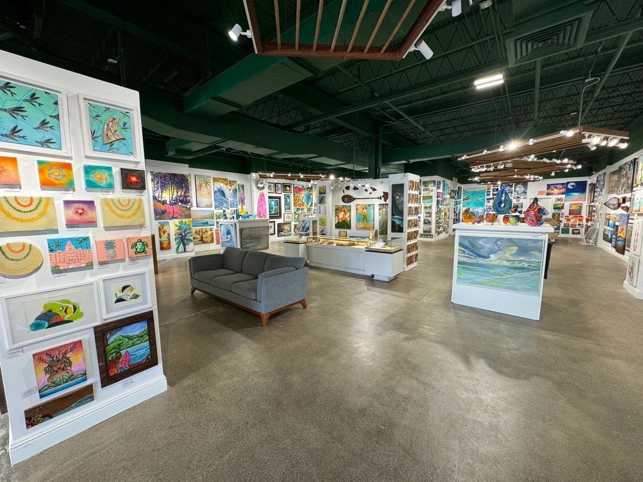 Aesthetic Hawaii Gallery Kailua photo 2