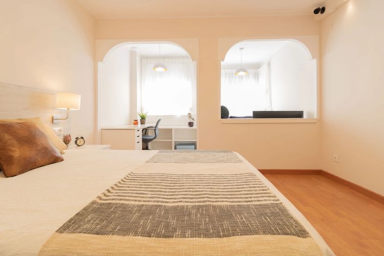 Rooms Studios for Erasmus in Valencia near the university and good communication transport.