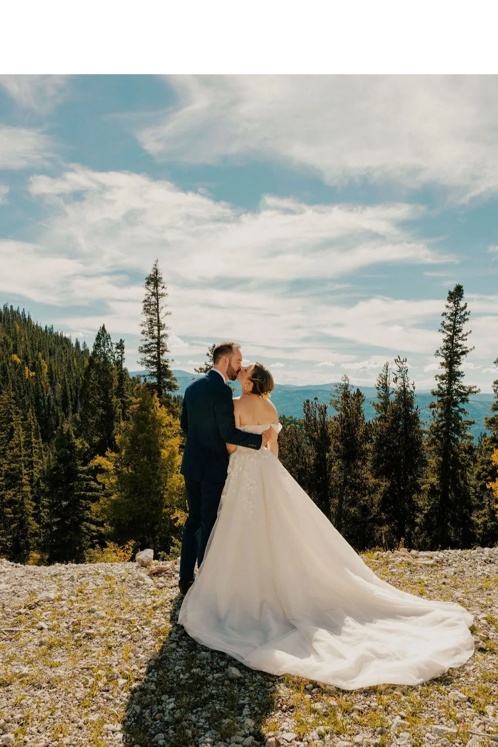 Explore your dream weddings and receptions with your planner and watch the magic come to life.