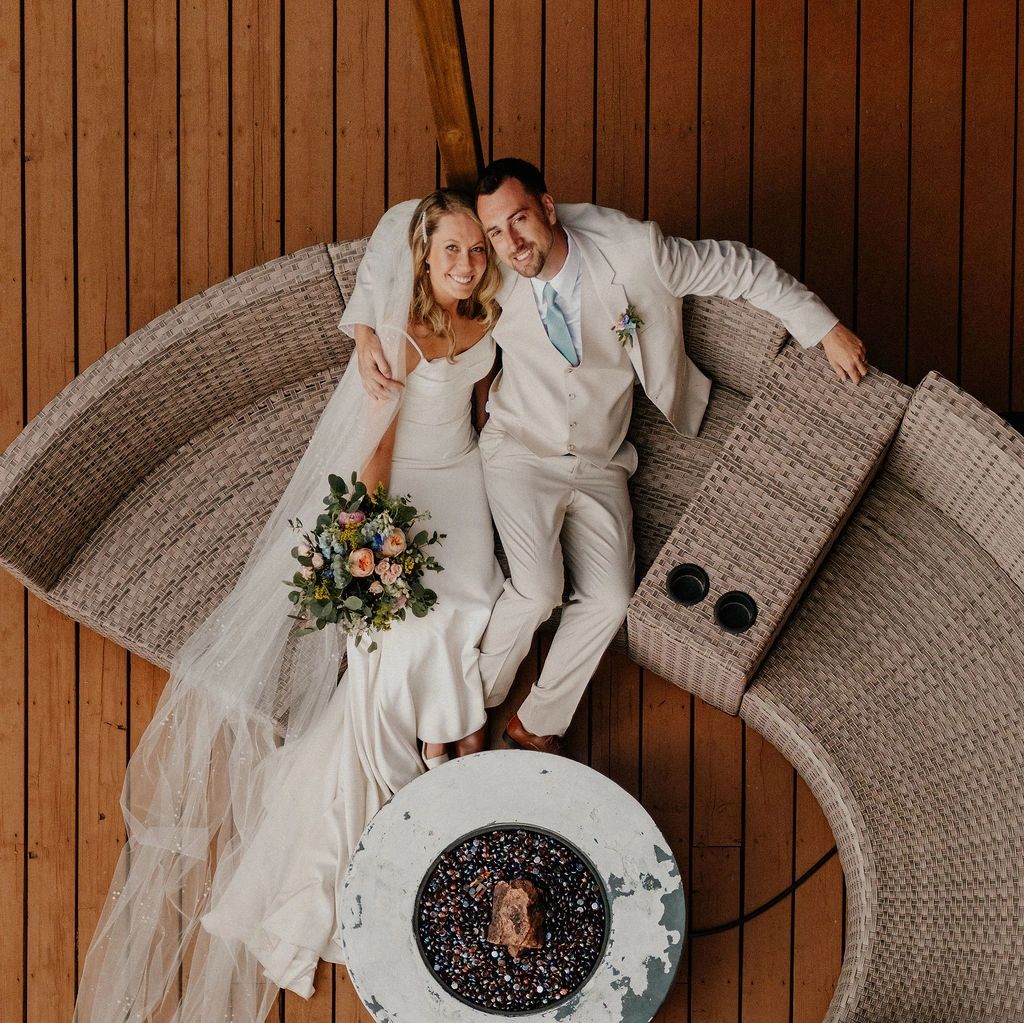 Micro weddings to customized weddings.  Full service wedding planning and coordination company.  