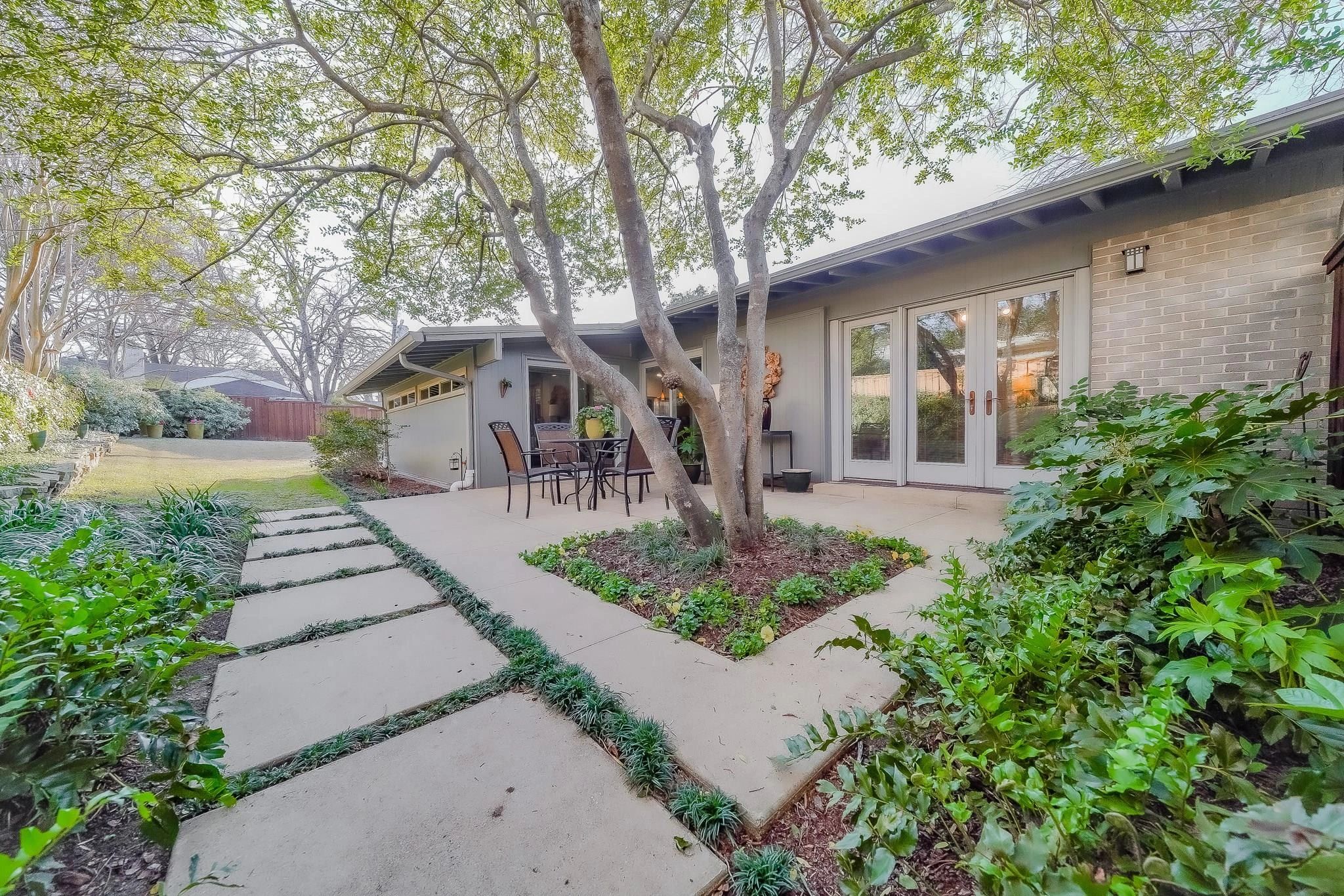 9264 Cliffmere