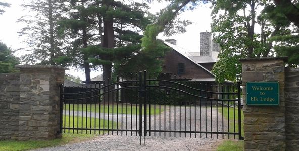 ornamenal estate gate