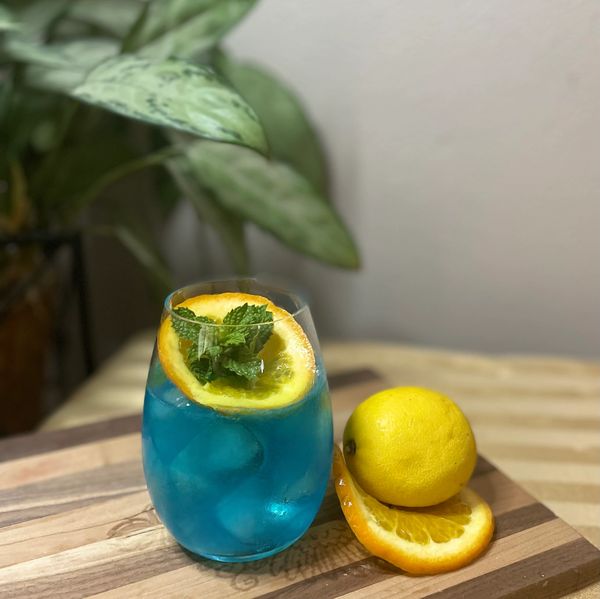 Blue Curaçao and Lemonade muddled with  mint and topped off with Raspberry Lime sparkling  water.