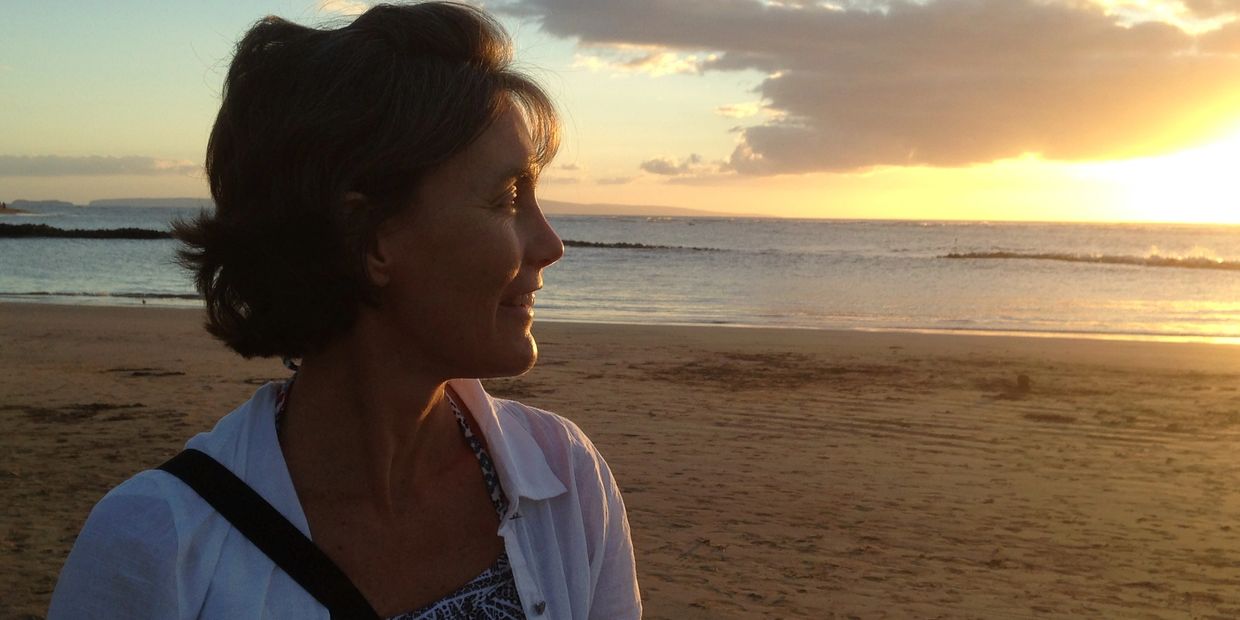 Amy Layne Litzelman, Author, Teacher, Worship Mentor, on beach at sunset