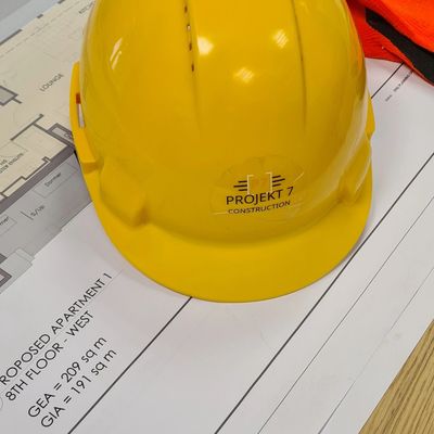 Projekt 7 construction hard hat