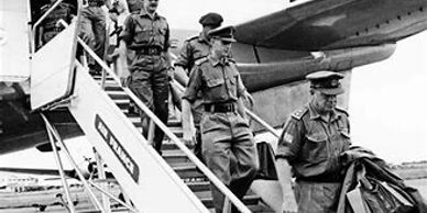 D Company 5 RAR  arriving in Vietnam