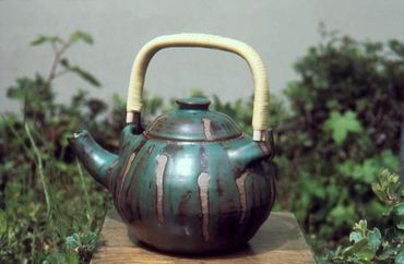 Olympic College Ceramics Class 2004. Student Work. 
Professor: Tomas Oliva