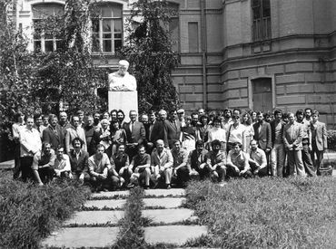 Graduation at Former Kyiv State Institute of Art (Киевский государственный xудожественный  институт)