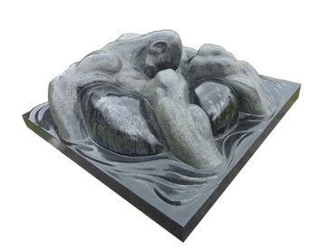 Sculptor Tomas Oliva, monumental sculpture in granite, Full of Hope, Ukraine