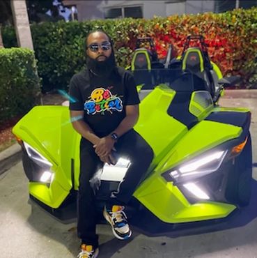 Slingshot rentals miami