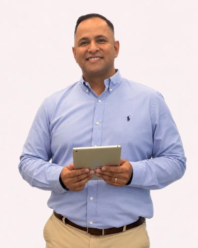 Byron Navas, co-founder of Datamoover