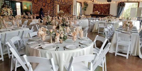 Cedar Hall is perfect for larger weddings and events. Includes outdoor gardens, firepit and fountain