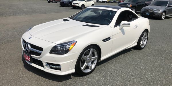 Have Fun This Summer 2013 Mercedes-Benz SLK 350 Roadster HardTop Convertible, Only 34,100Kms,