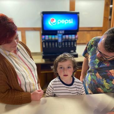 Meet the Johnsons, Straws Founders.