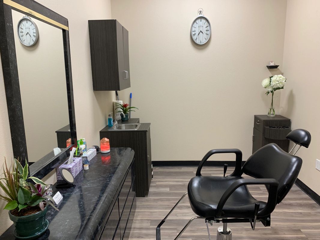 Sarita's Threading, eyebrow threading, threading, eyebrows, waxing,  threading by sarita, sarita threading, eyebrows in waukesha, eyebrows in  brookfield, facials, indian threader, spa, hair stylist, parlor, eyebrows  in milwaukee, eyebrows in brookfield, Key