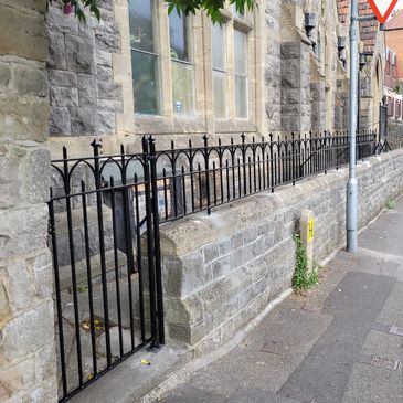 Hand-forged Ironwork, Gates, Railings, Handrails, Ornamental Ironwork, Anvil Art Blacksmith.
