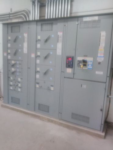 commercial 347 volts switch gear 