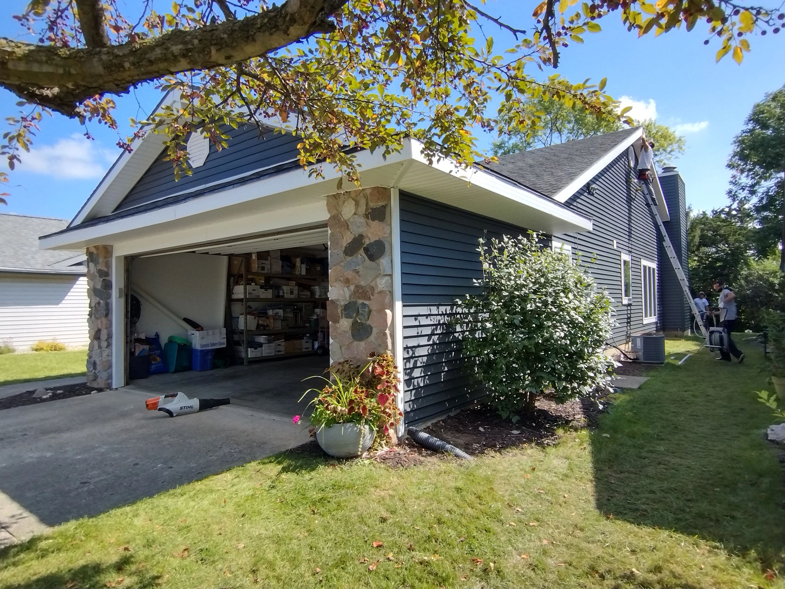 fort-wayne-exteriors-roofing-vinyl-siding-metal-roofing