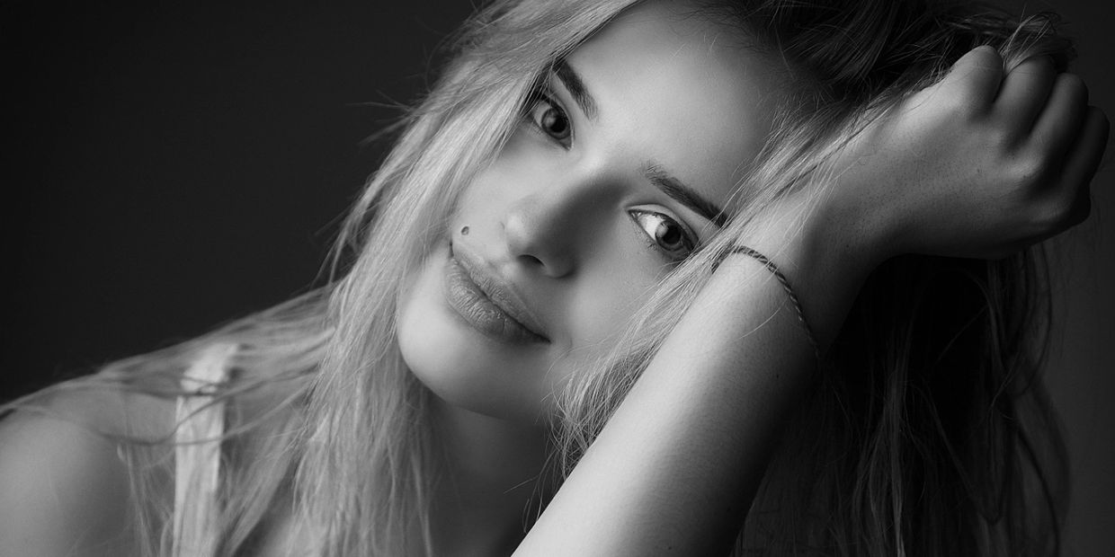 Use dermal fillers to address concerns of facial volume loss, including lip and cheek definition.