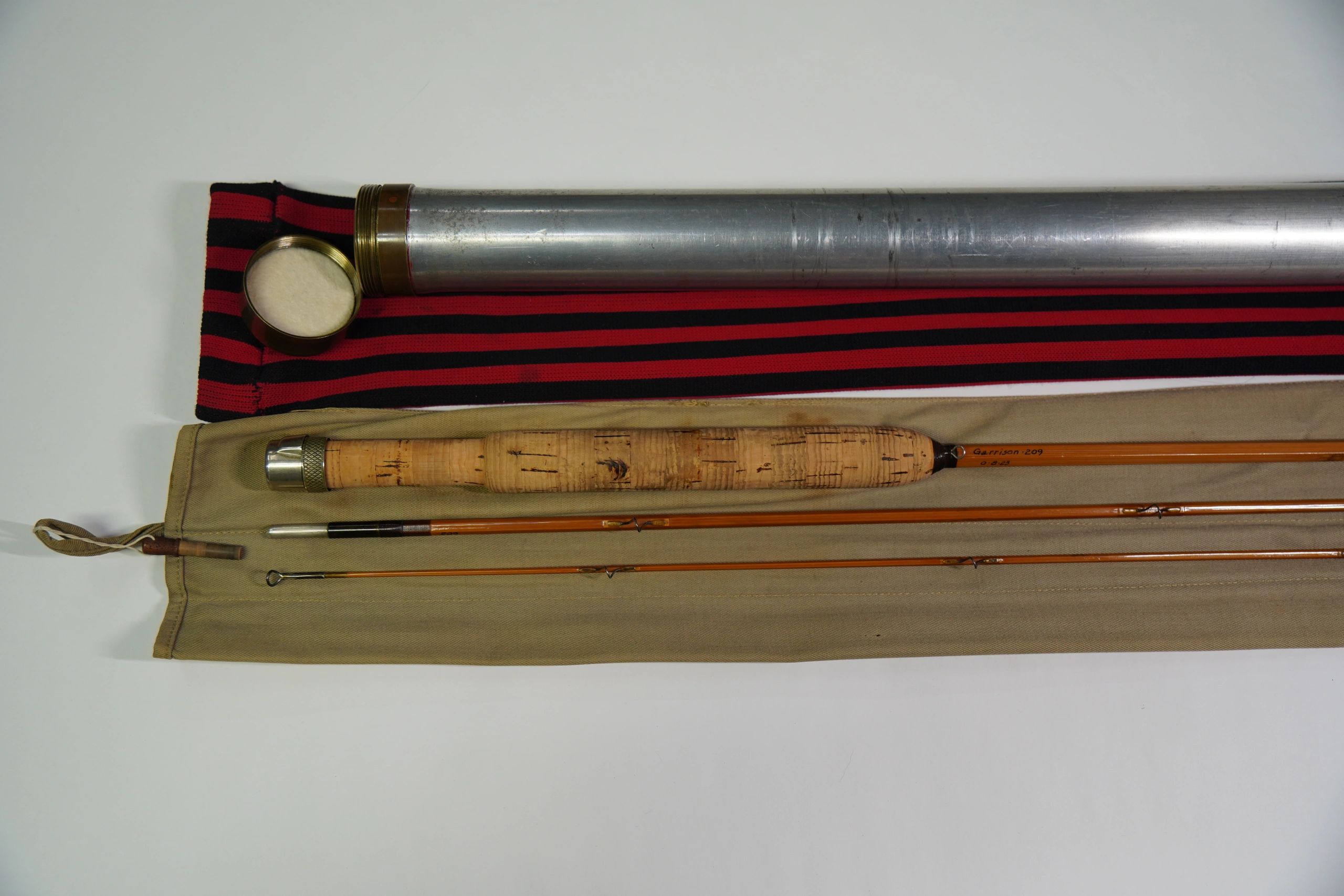 environ 45.72 m Vintage Rouge Foncé #595 & Noir fil de soie 50 Yd chacun pour Bamboo Fly Rods 00 