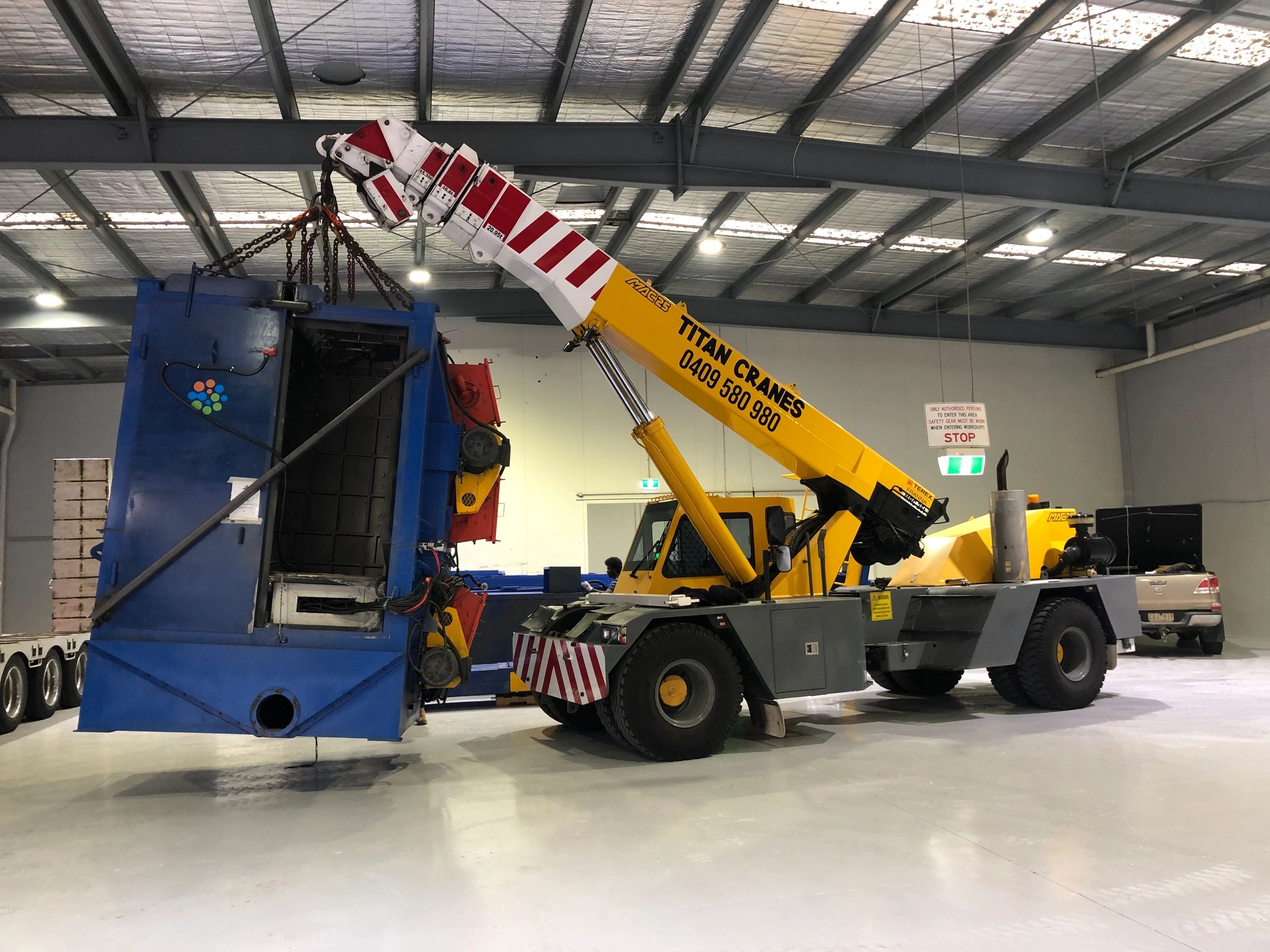 Crane Hire Melbourne TITAN CRANES P/L