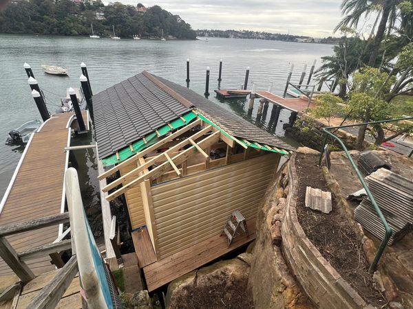 Boat shed. Boat house. 