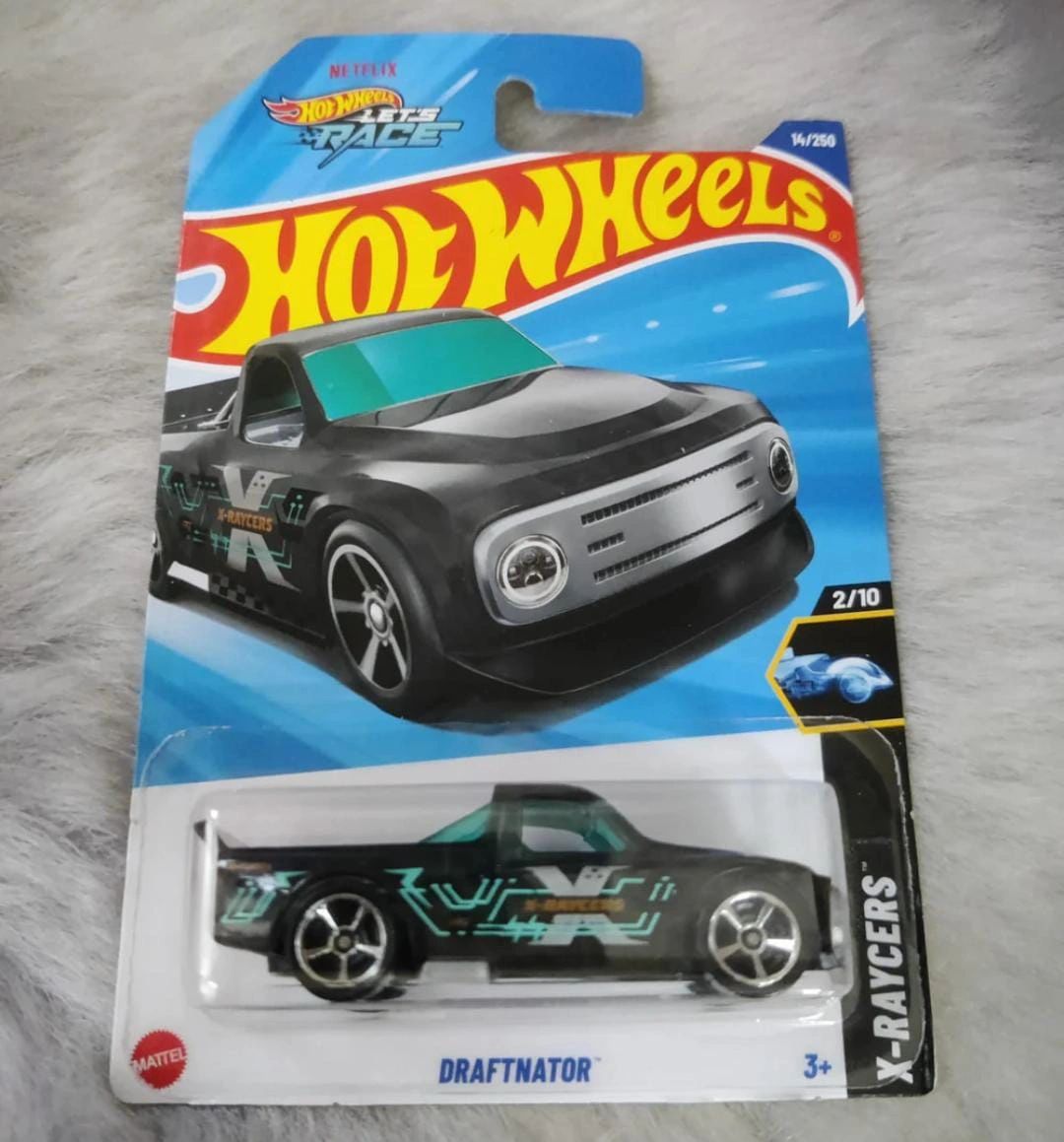 DRAFTNATOR Hot Wheels X-RAYCERS 2025 Case J NETFLIX LET'S RACE ...