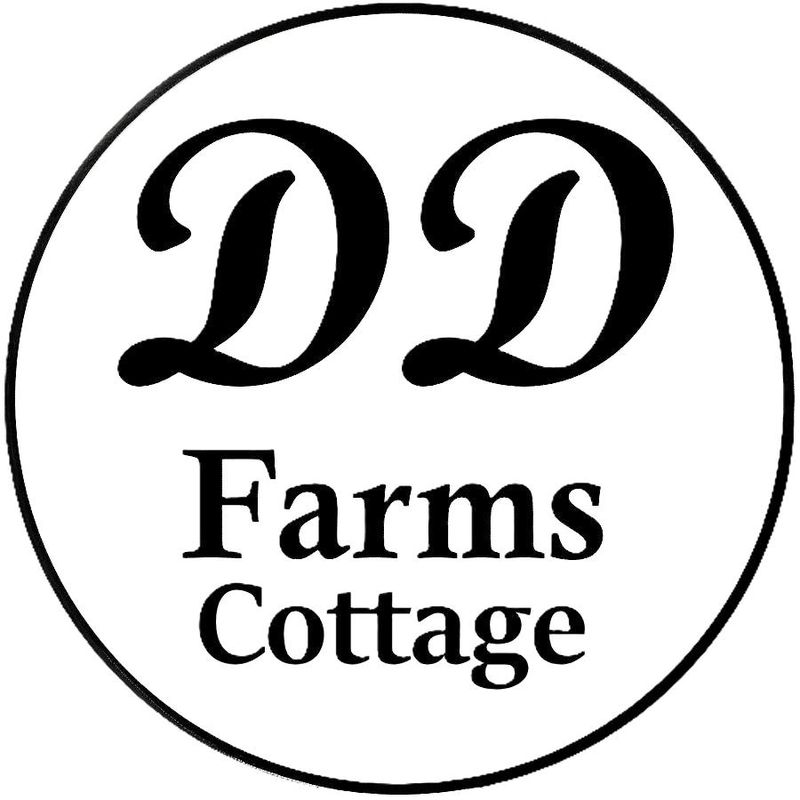 DD Farms Cottage's Logo