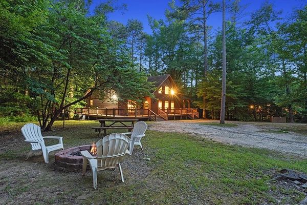 big timber cabin in hochatown, oklahoma, hochacabins