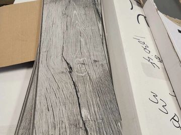 wood grain tile plank
