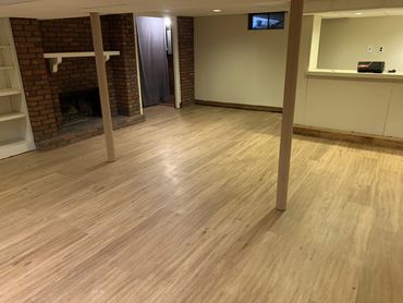 Finished hardwood floor
East Longmeadow, Massachusetts e