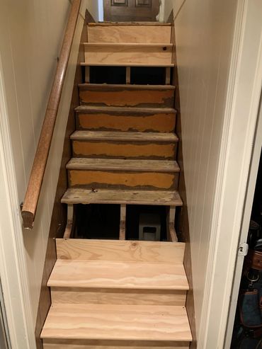 replacement stairs
New vs old stairs
Granby, Massachusetts 