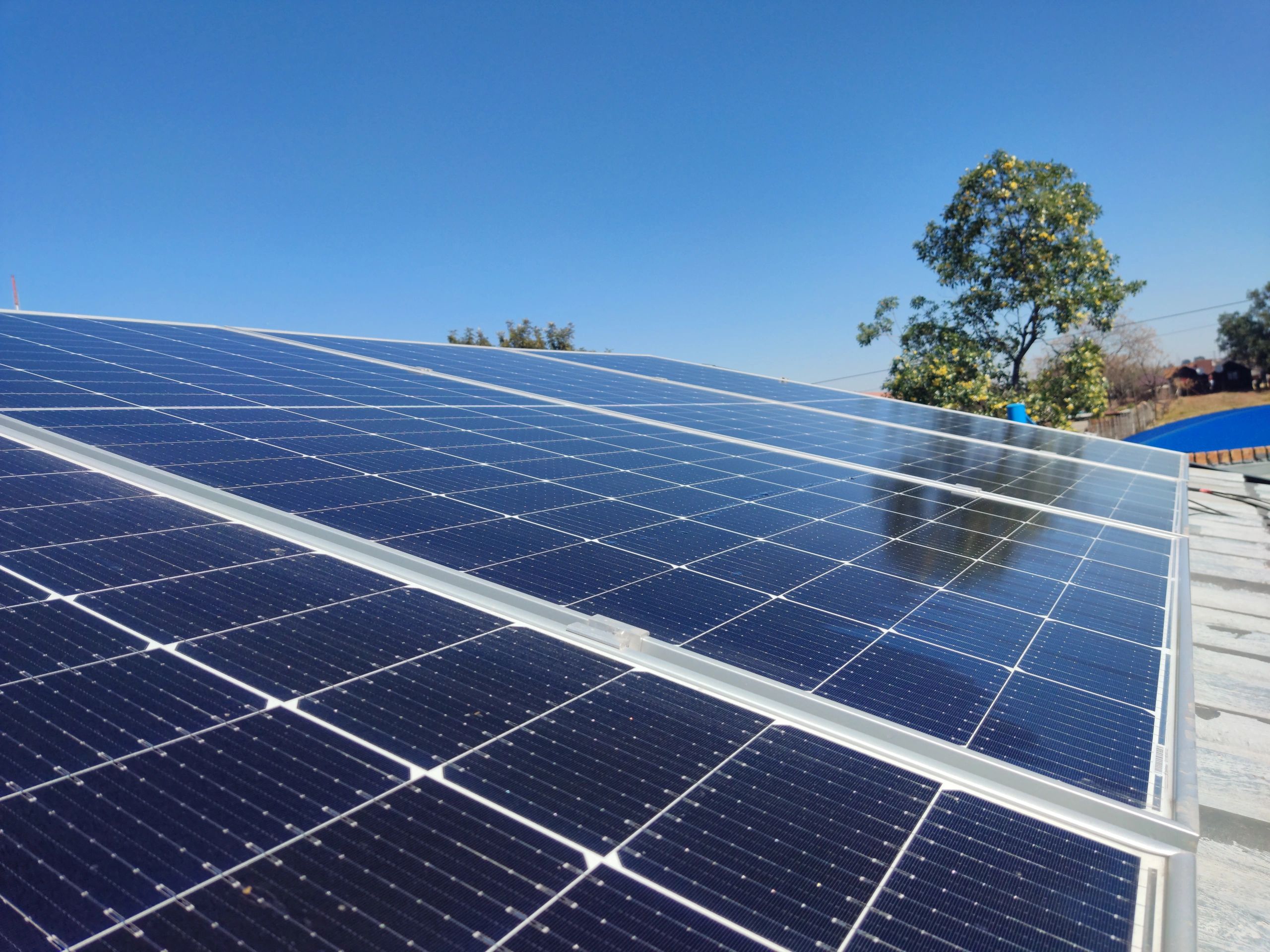 Aldi'S Solar Power Investment: A Win For The Planet And Shoppers! - ny1ifp7