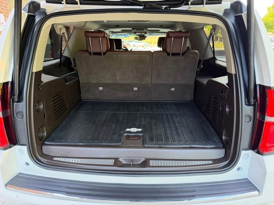 2018 Chevrolet Suburban Premier - Photo 6