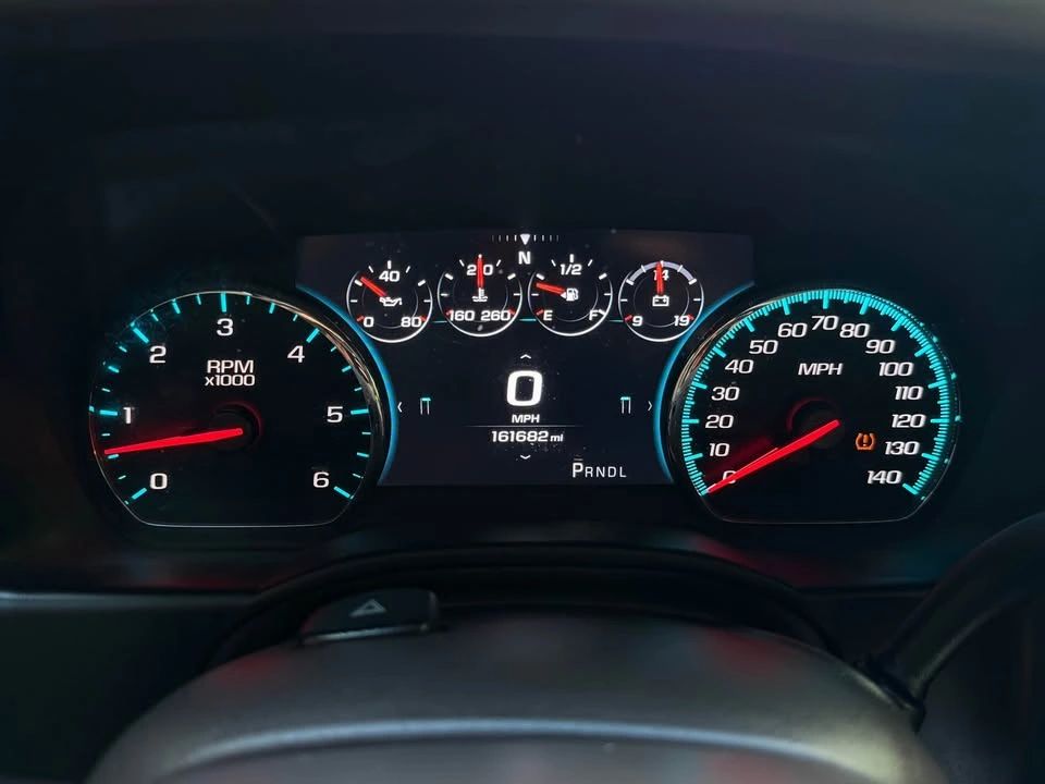 2018 Chevrolet Suburban Premier - Photo 9