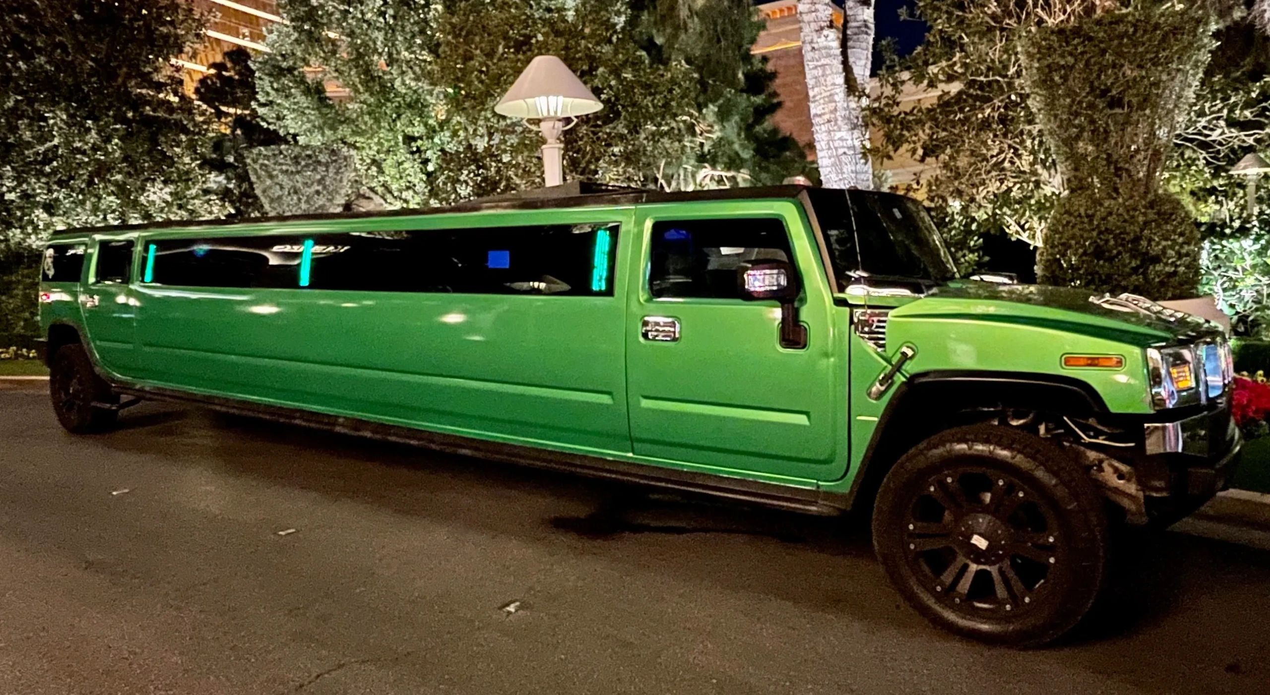 green hummer limousine