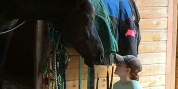 OTTB Events SETBS Southeastern Thoroughbred Showcase Therapy Horse Award Ceremony PATH International