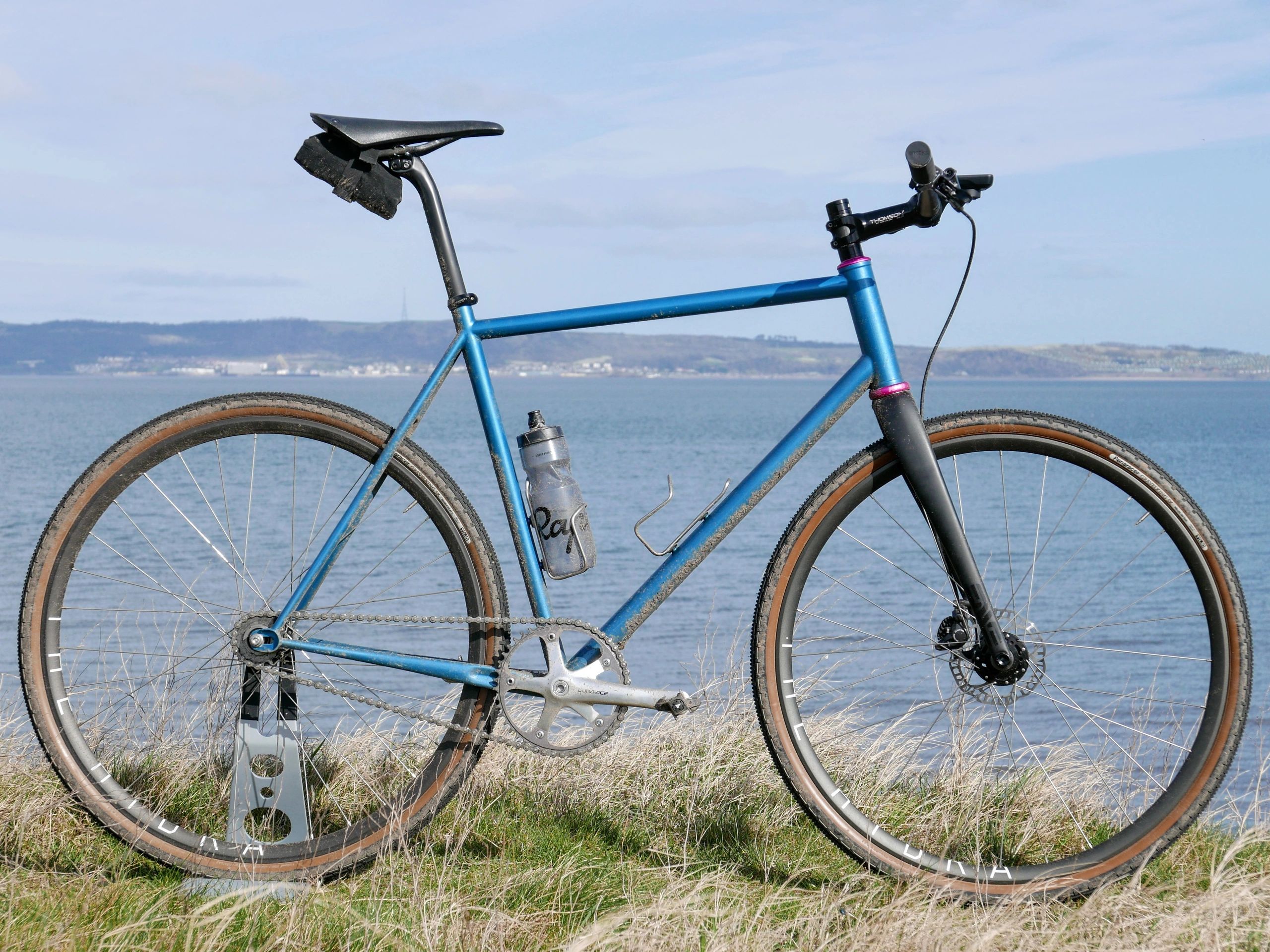 gravel fixie bike