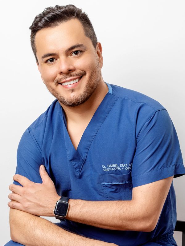 Dr Daniel Diaz